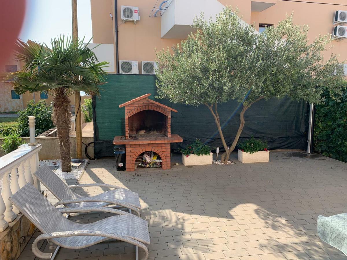Apartman Petra 1 Vir Kültér fotó