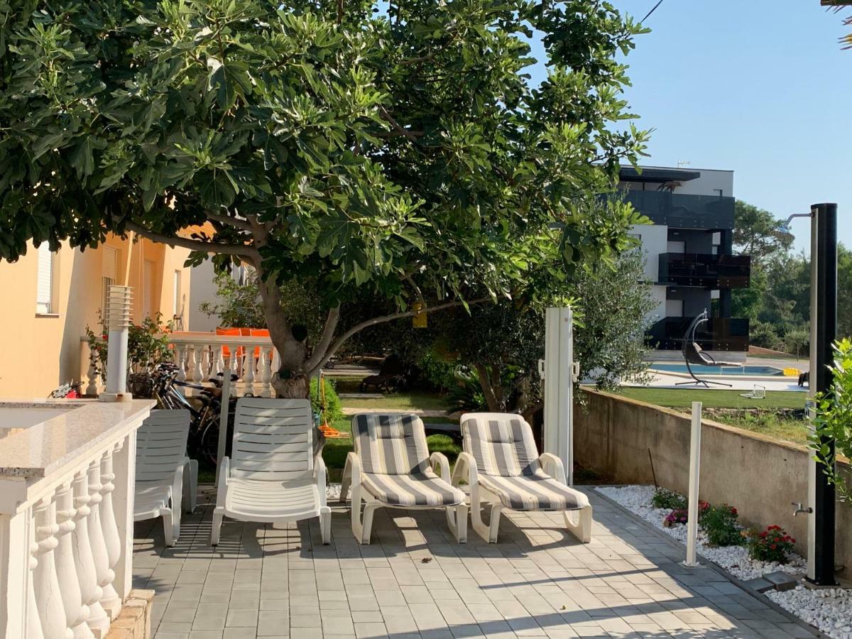Apartman Petra 1 Vir Kültér fotó